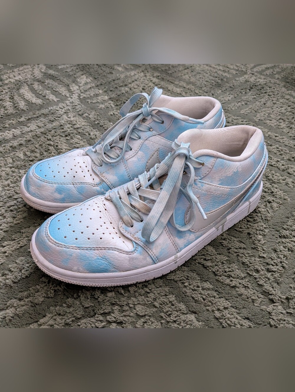 Men's Nike Air Jordan 1 Low Custom Painted Triple White Sneaker Shoes Size 9.5